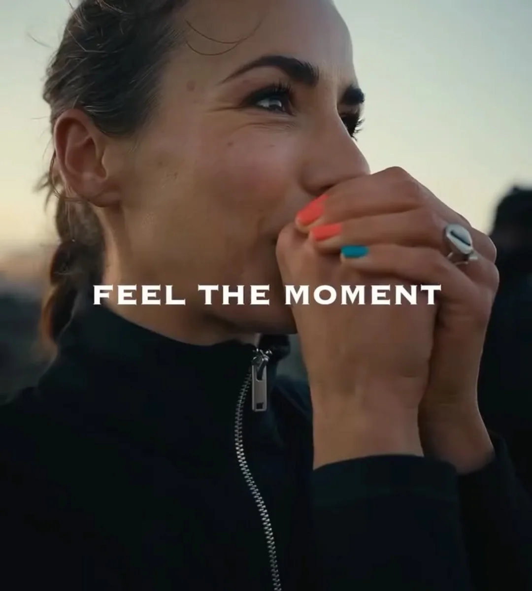 Feel the moment